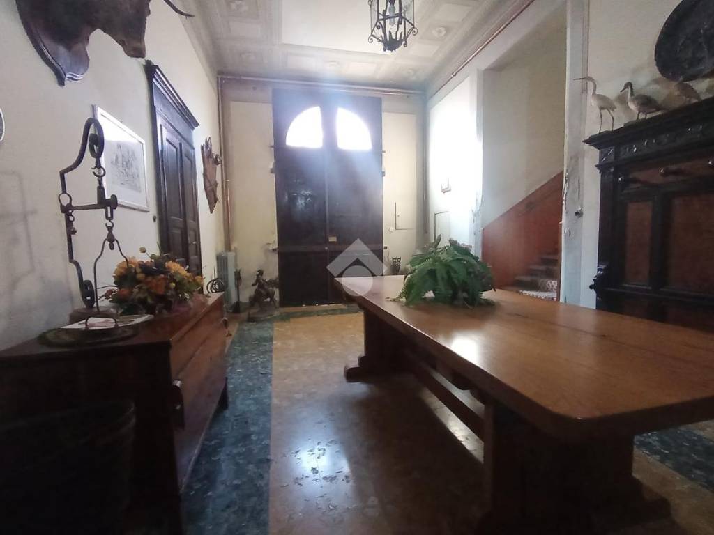 Palazzo / stabile a Massa lombarda in Via Gian Battista Bassi, 18 - Foto 5