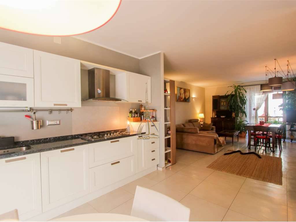 Appartamento a Moncalieri in Strada Genova , 124 Bis - Foto 2