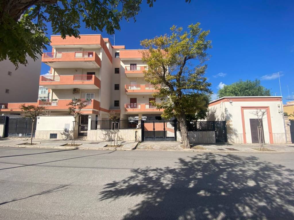 Box / garage a Bari in Corso Umberto I, 18 - Foto 3