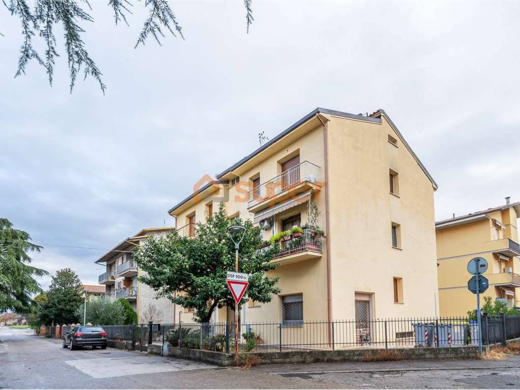 Appartamento a Perugia in Via Brenta, 19 - Foto 2