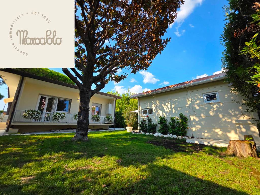Villa a Forte dei marmi in Via Lorenzo Quartieri - Foto 5