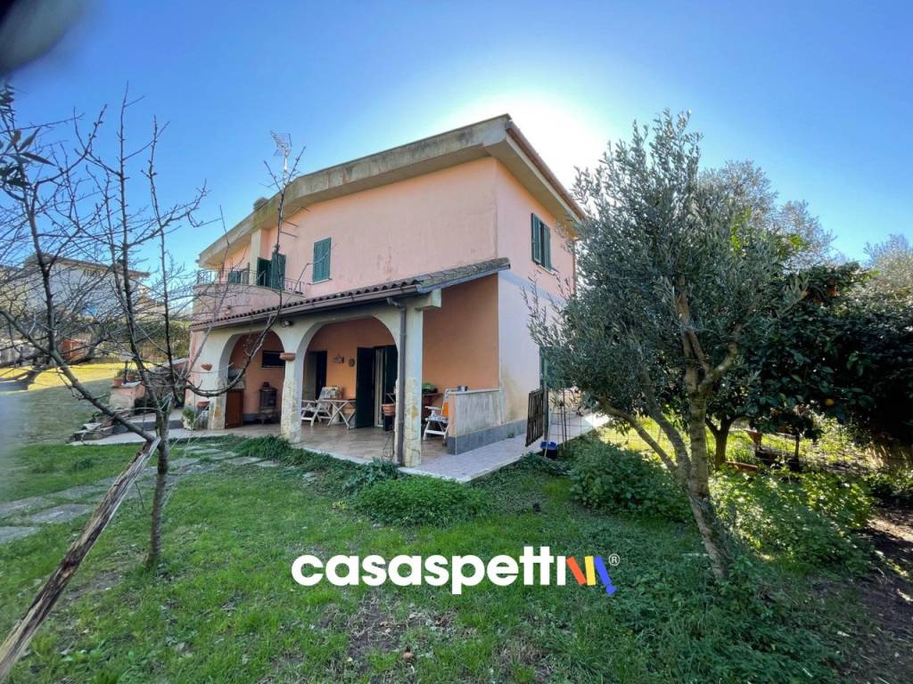 Villa a Anzio in Via Due Pini, 84 - Foto 3