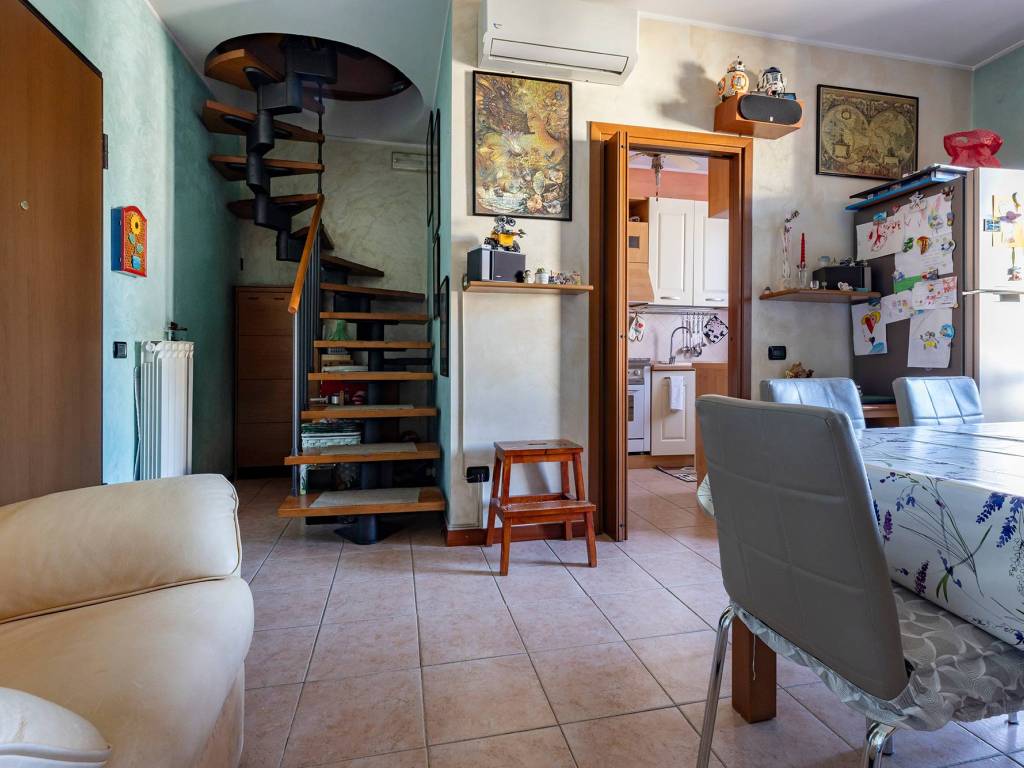 Appartamento a Gerenzano in Via Quarto dei Mille, 10 - Foto 5