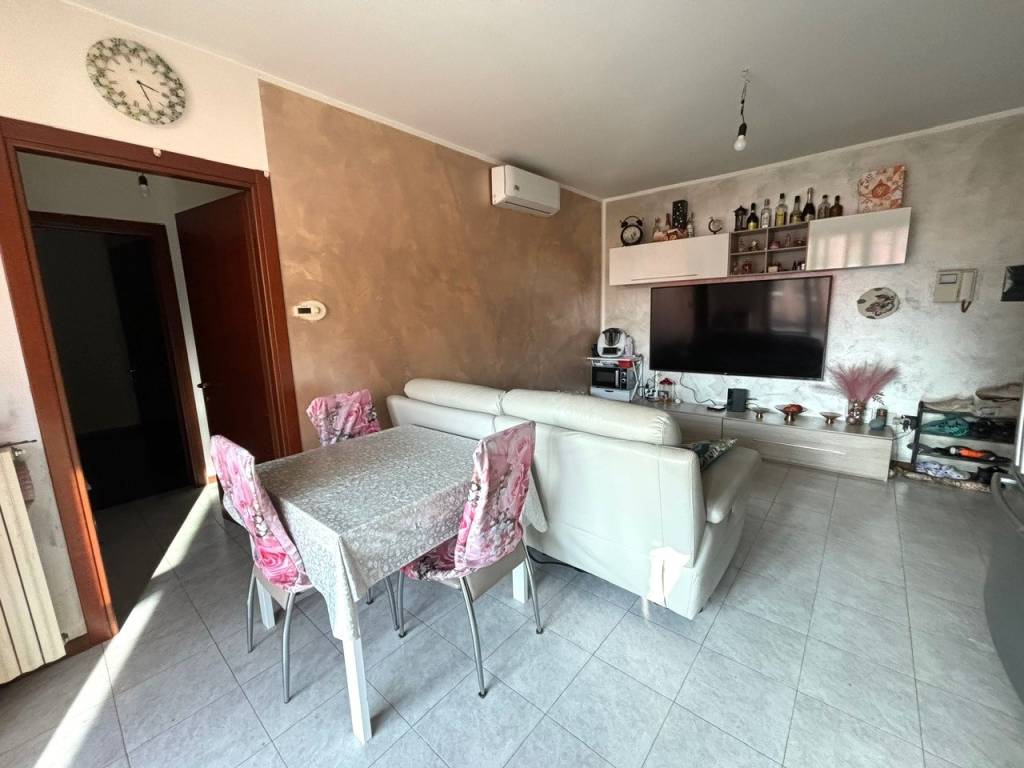 Appartamento a Certosa di pavia in Via Emilio Gino Segrè, 4 - Foto 3