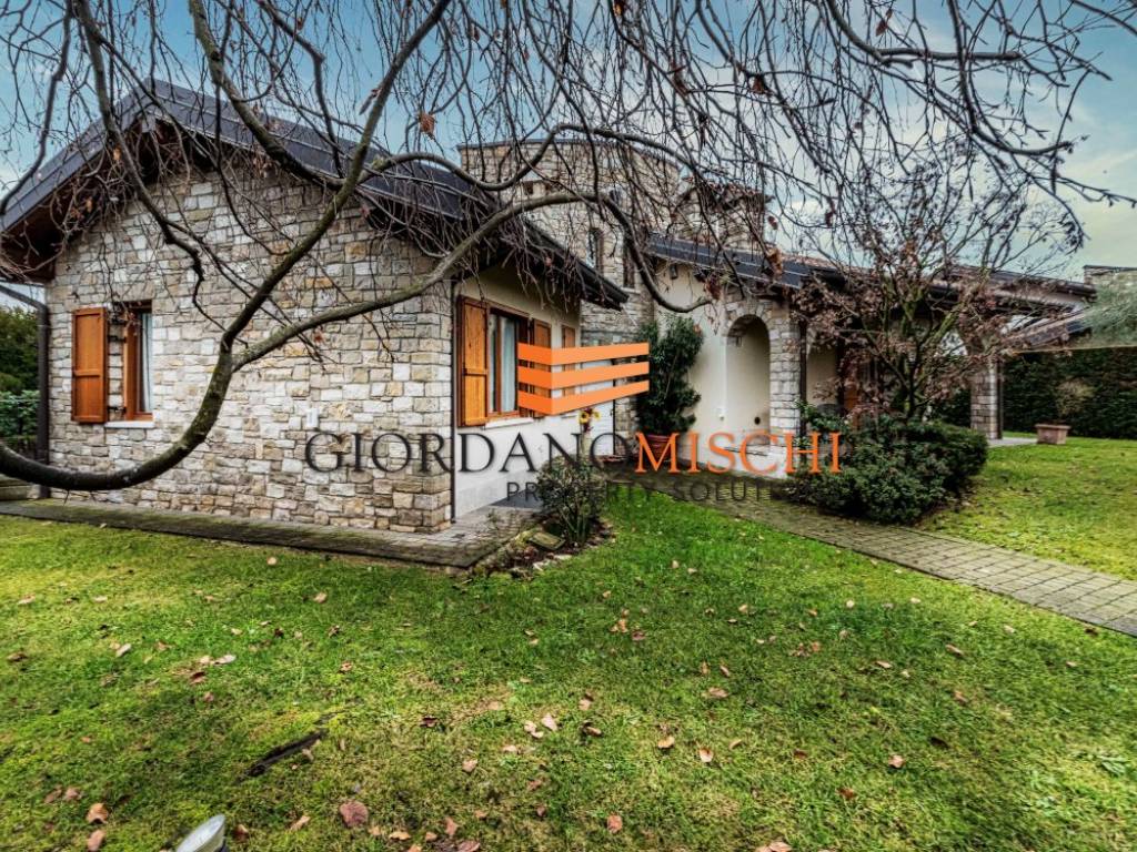 Villa a Verderio in Via 2 Giugno - Foto 2