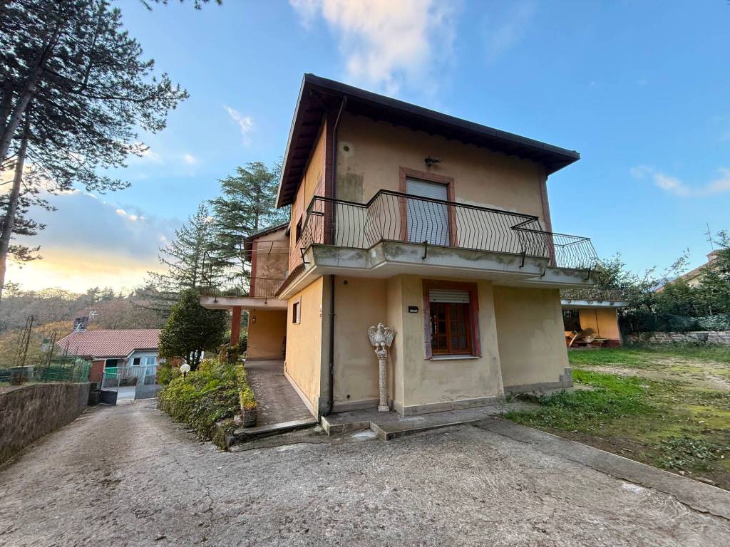 Villa a Nemi in Via delle Violette - Foto 2