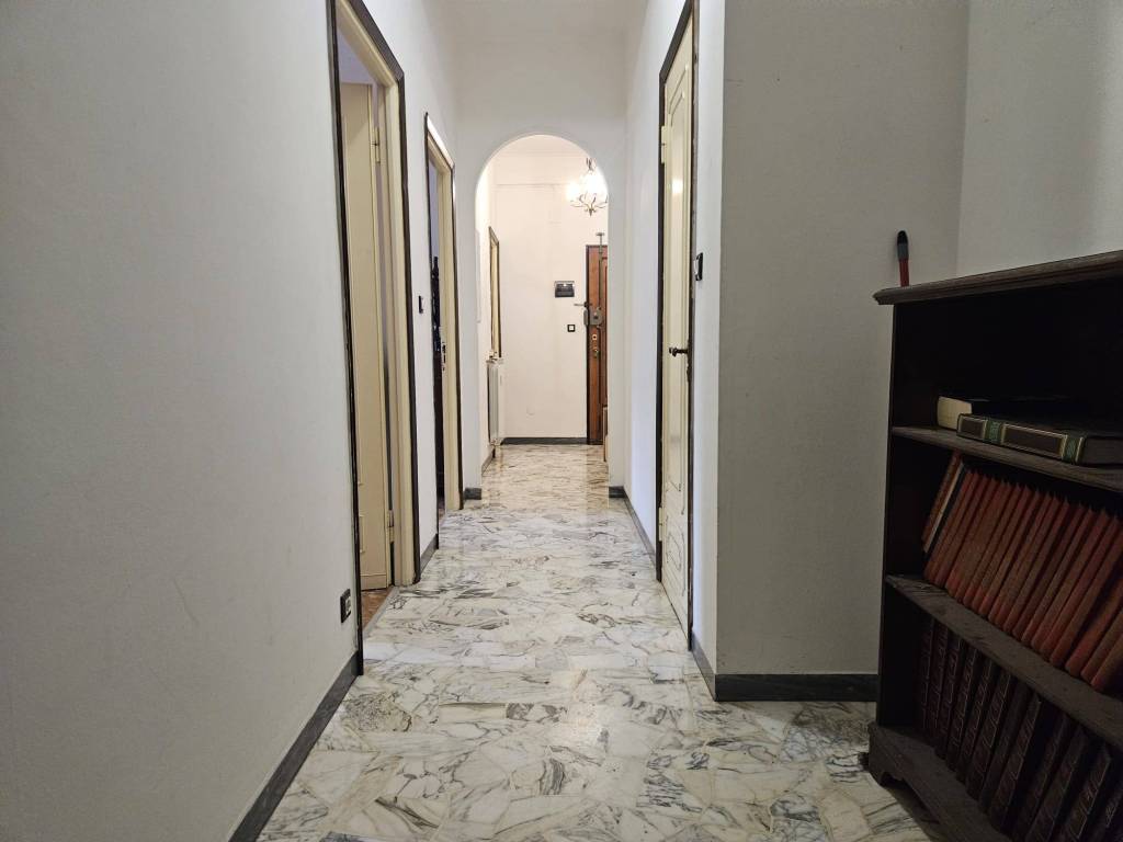 Appartamento a Genova in Via Giulio Tanini - Foto 3