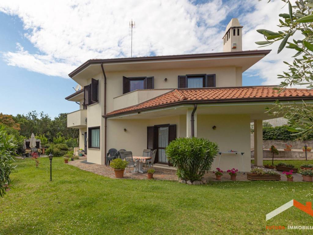 Villa a Duino-aurisina in Frazione Duino - Foto 2