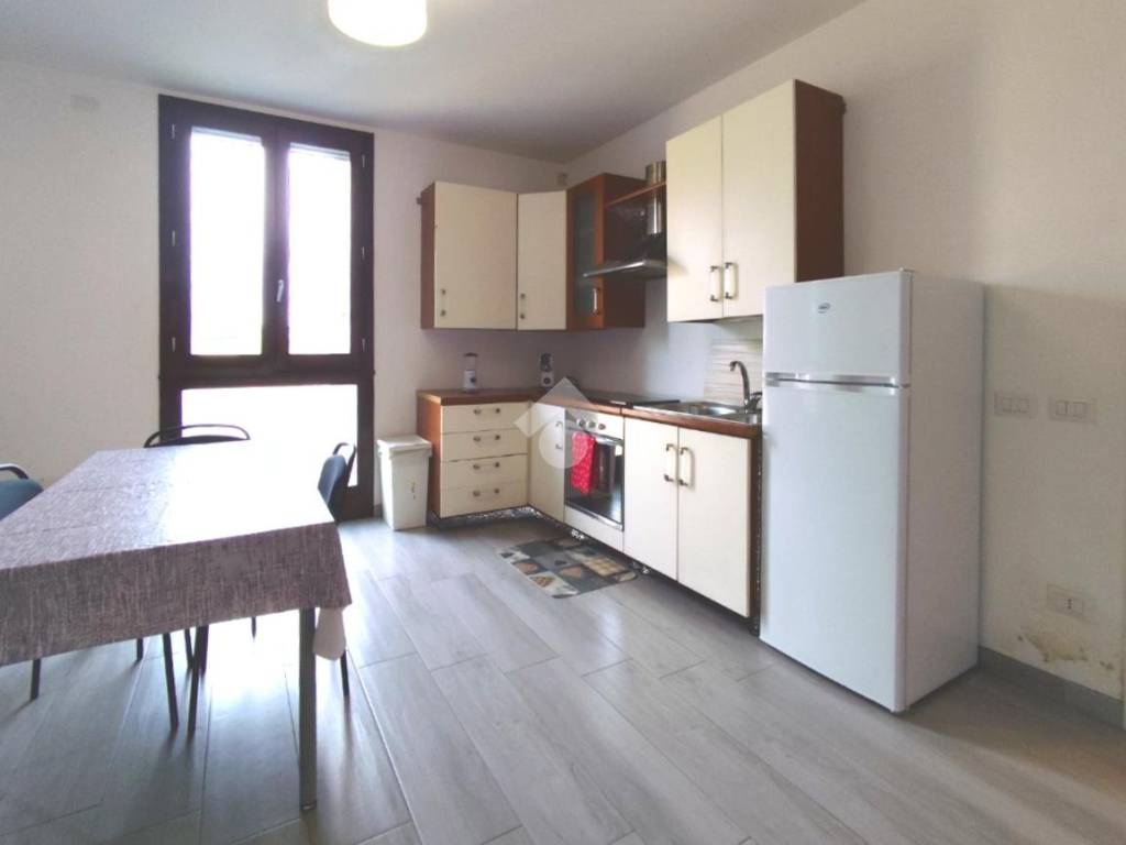 Appartamento a Novellara in Viale Montegrappa, 3 - Foto 2
