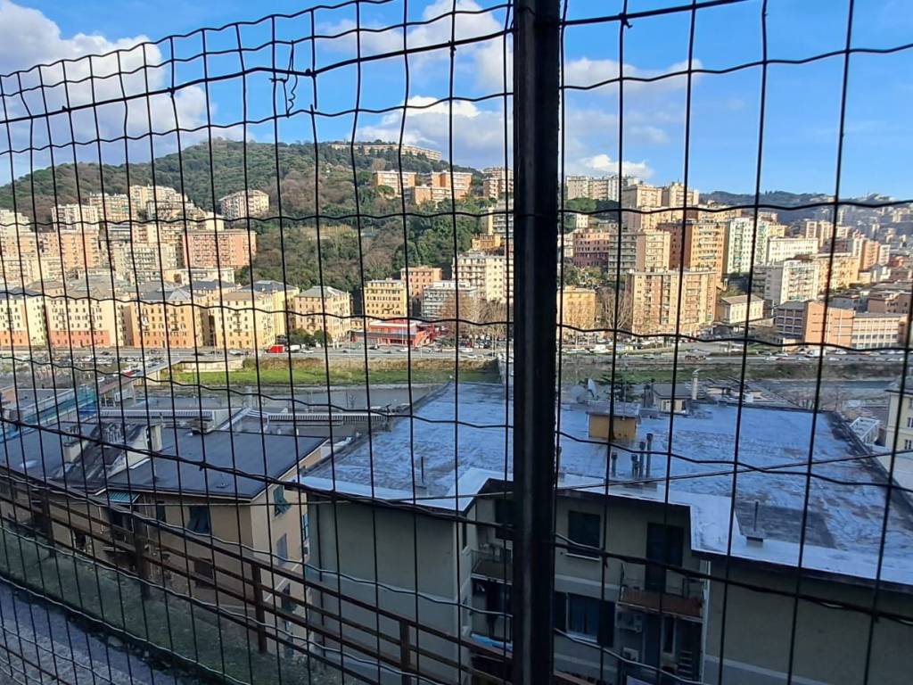 Appartamento a Genova in Via Giovanni Revello - Foto 3