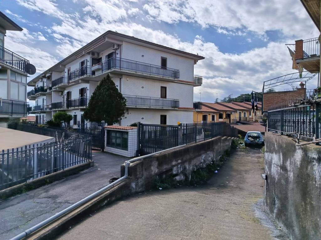 Appartamento a Pedara in Via Ercole Patti, 91 - Foto 2