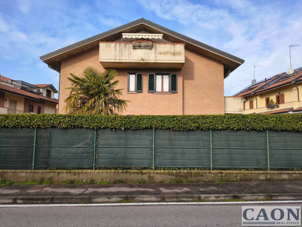 Appartamento a Barlassina in Via Giulio Vegni, 26 - Foto 3