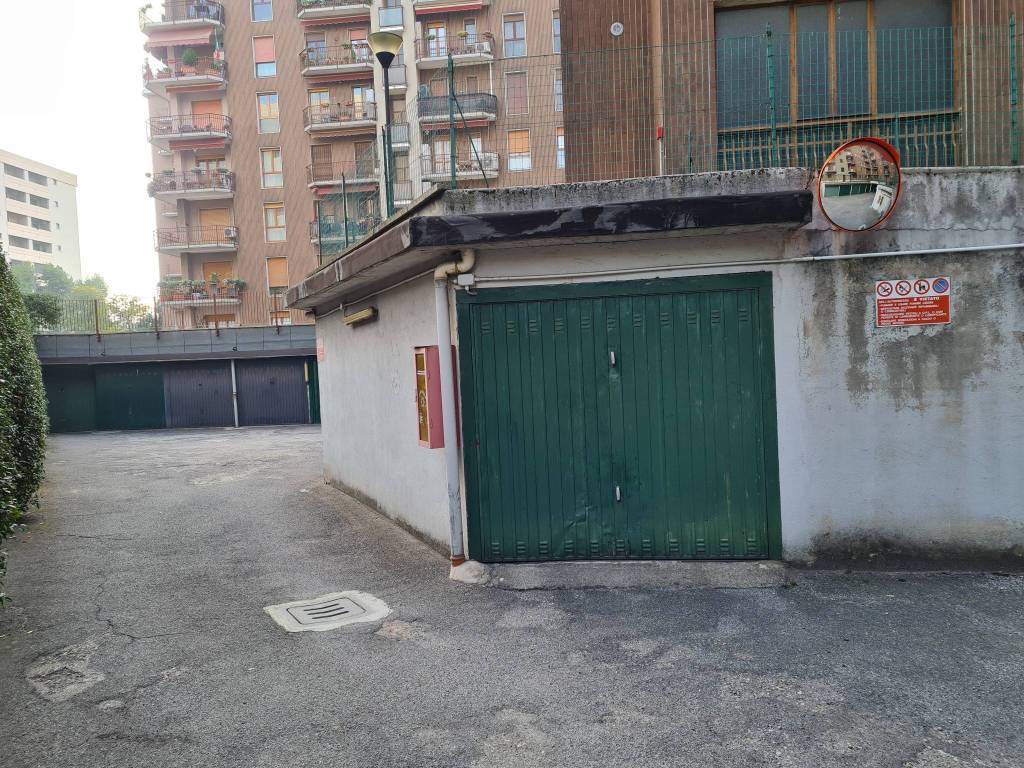 Box / garage a Corsico in Via Malakoff, 5 - Foto 2