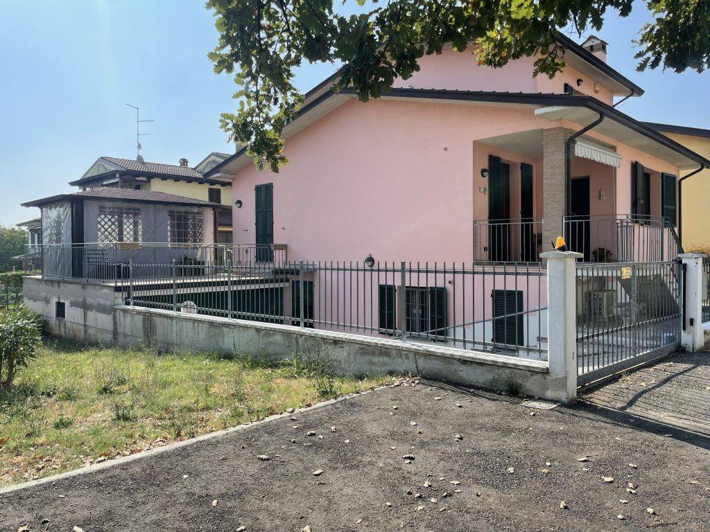 Villa a Rivergaro in Via Ludovico Ariosto - Foto 4