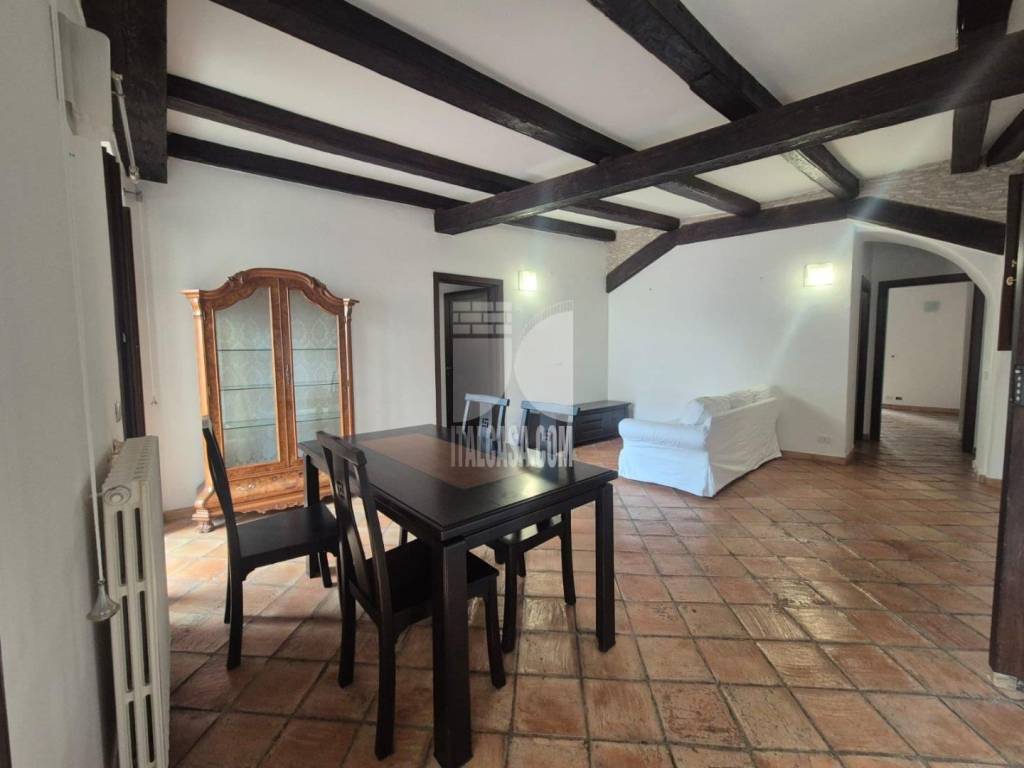 Appartamento a Crotone in piazza villaroja, crotone - Foto 5