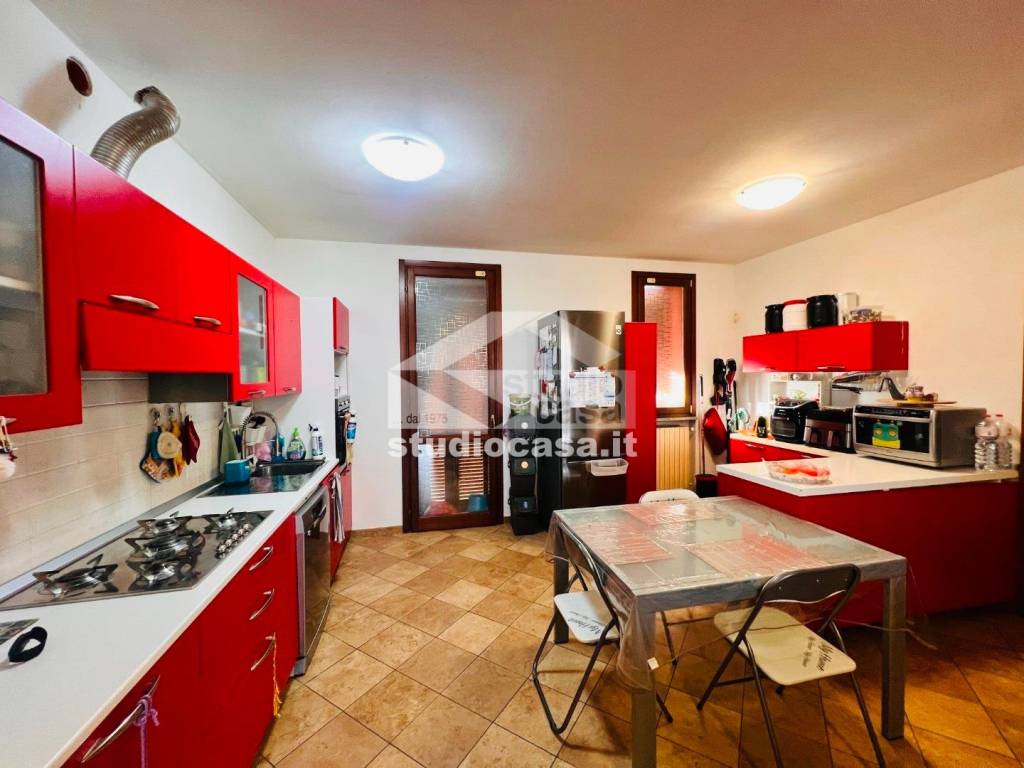 Villa a Chieve in VIA CESARE BATTISTI - Foto 4