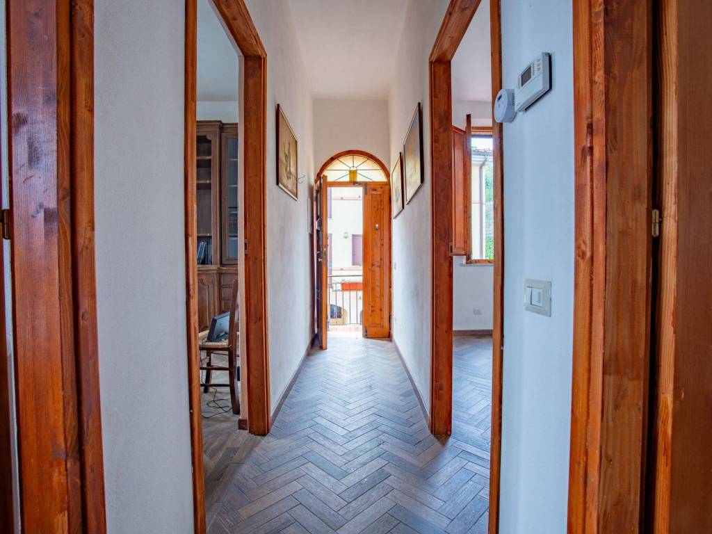 Appartamento a Siena in Strada Casone 14 - Foto 4