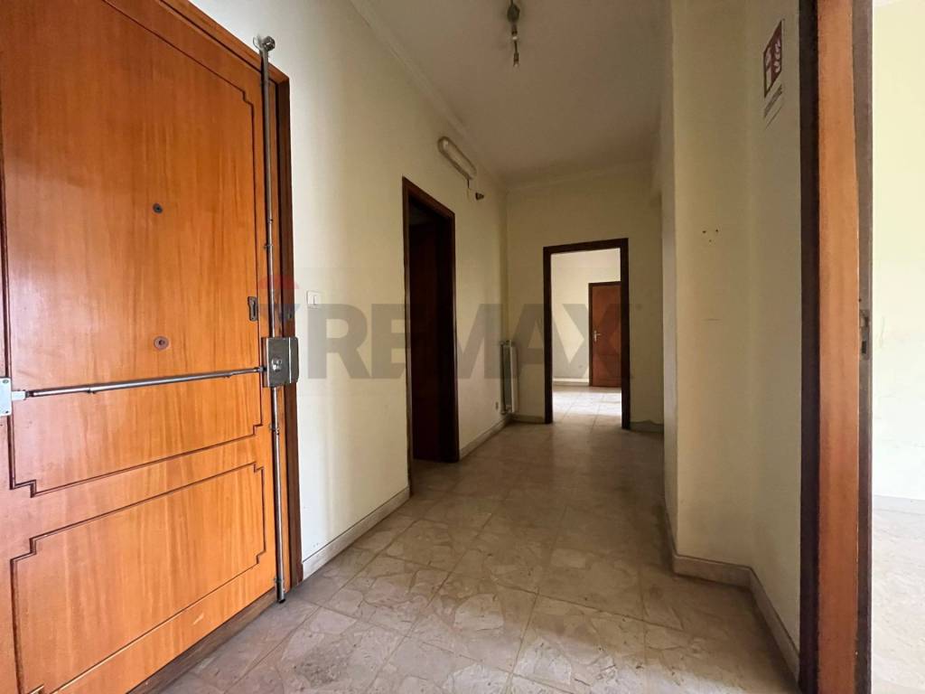 Appartamento a Catania in Corso Martiri Della Libertà, 38 - Foto 2
