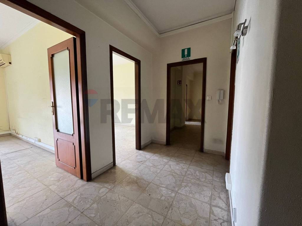 Appartamento a Catania in Corso Martiri Della Libertà, 38 - Foto 3