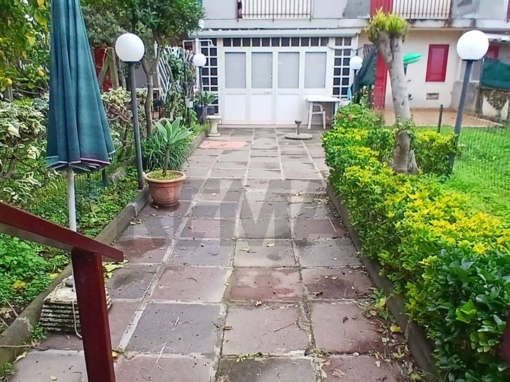 Casa indipendente a Mascali in via traversa VI, 5 - Foto 2
