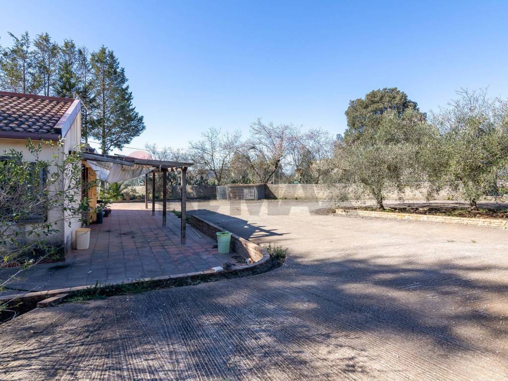 Casa indipendente a Cassaro in C.da Giambra - Foto 2