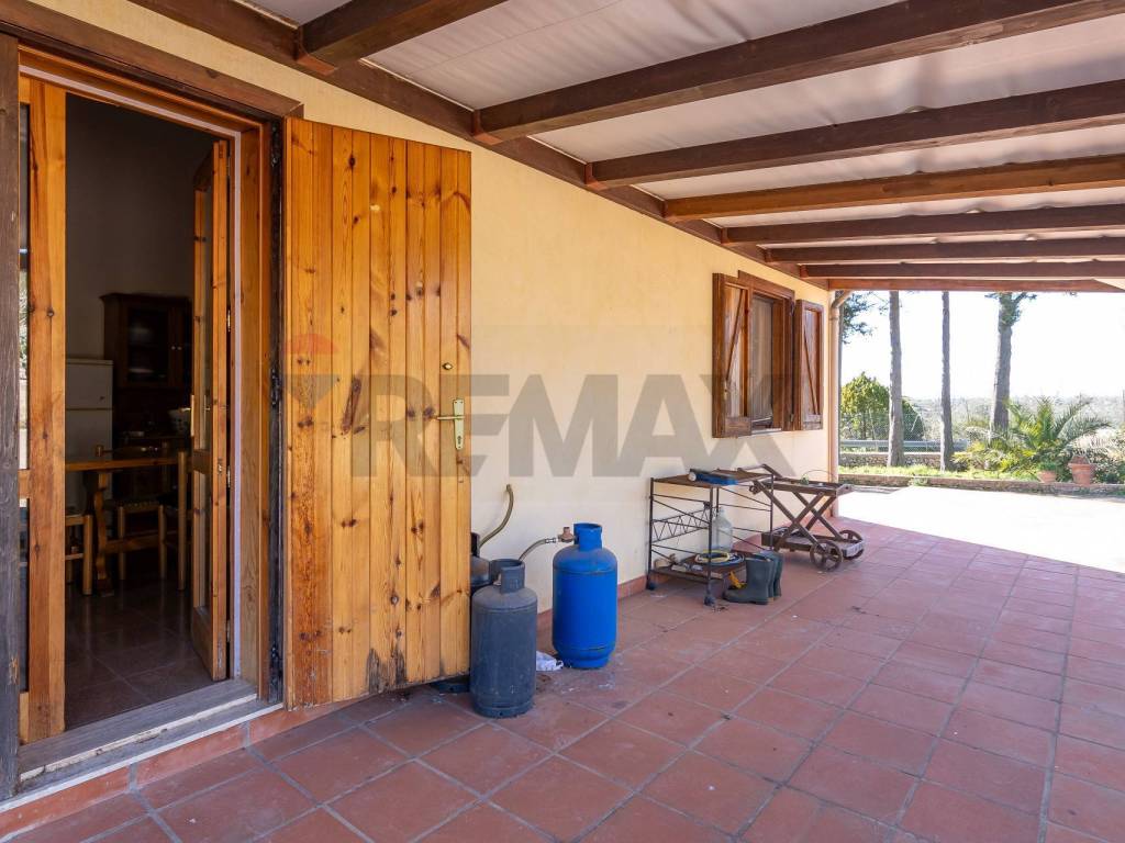 Casa indipendente a Cassaro in C.da Giambra - Foto 3