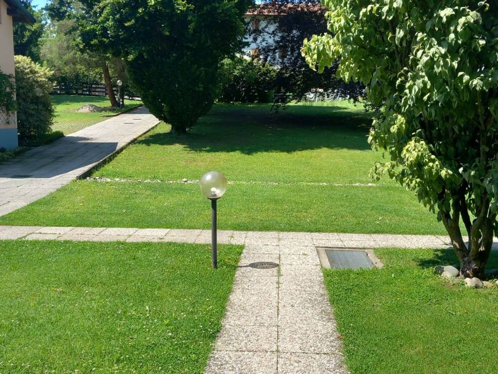 Villa a Castelletto sopra ticino in Via Ticino Novelli, 30 - Foto 3