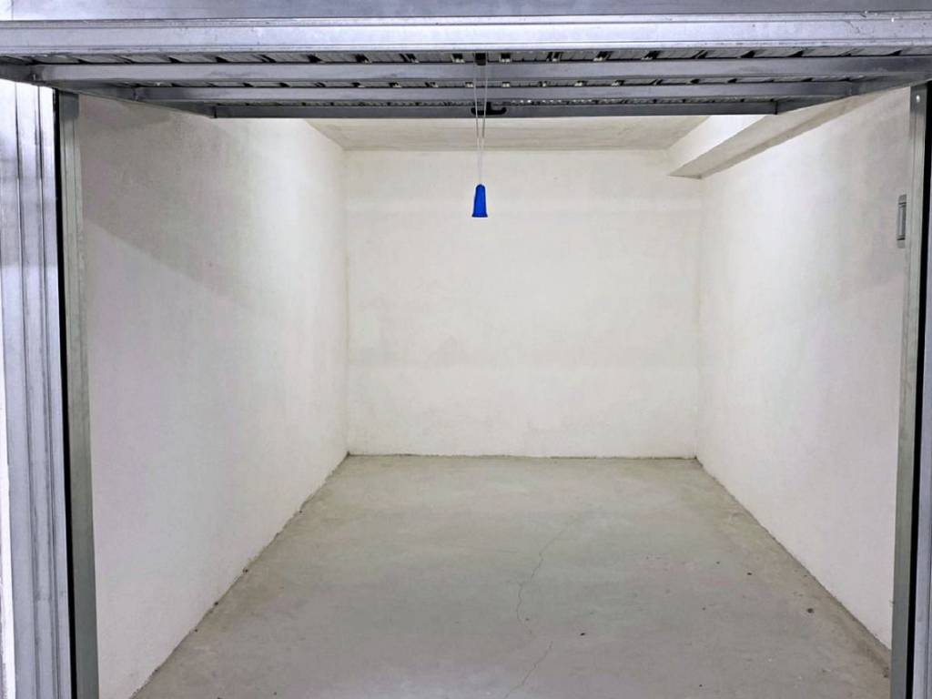 Box / garage a Napoli in Viale Colli Aminei - Foto 4
