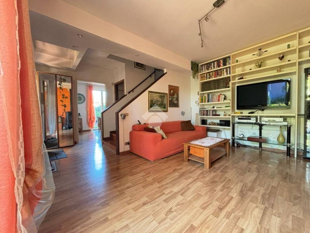 Appartamento a Sarzana in Via Privata Prinelli Nello, 19 - Foto 3