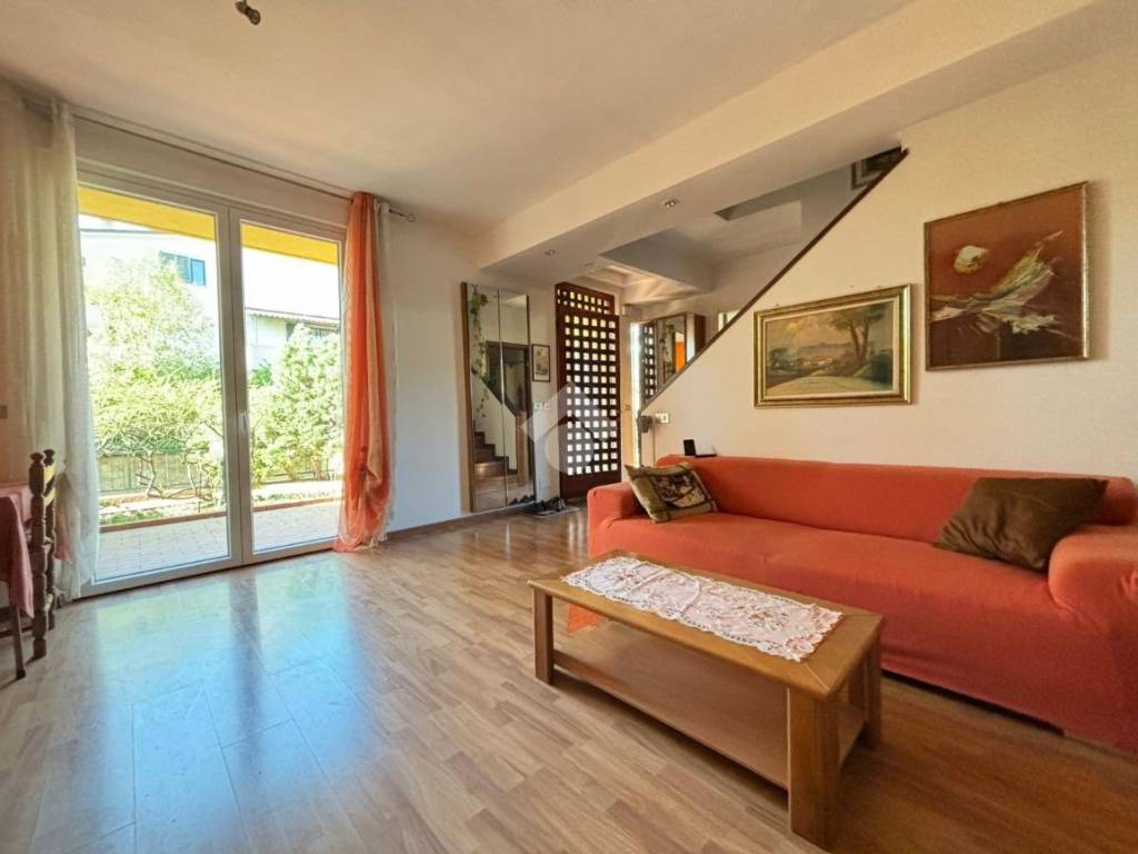 Appartamento a Sarzana in Via Privata Prinelli Nello, 19 - Foto 4