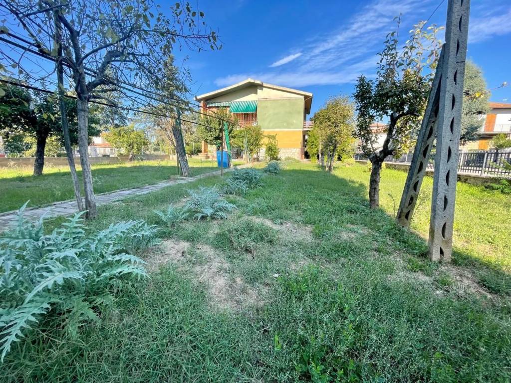 Casa indipendente a Asciano in Via XXV Aprile, - Foto 2