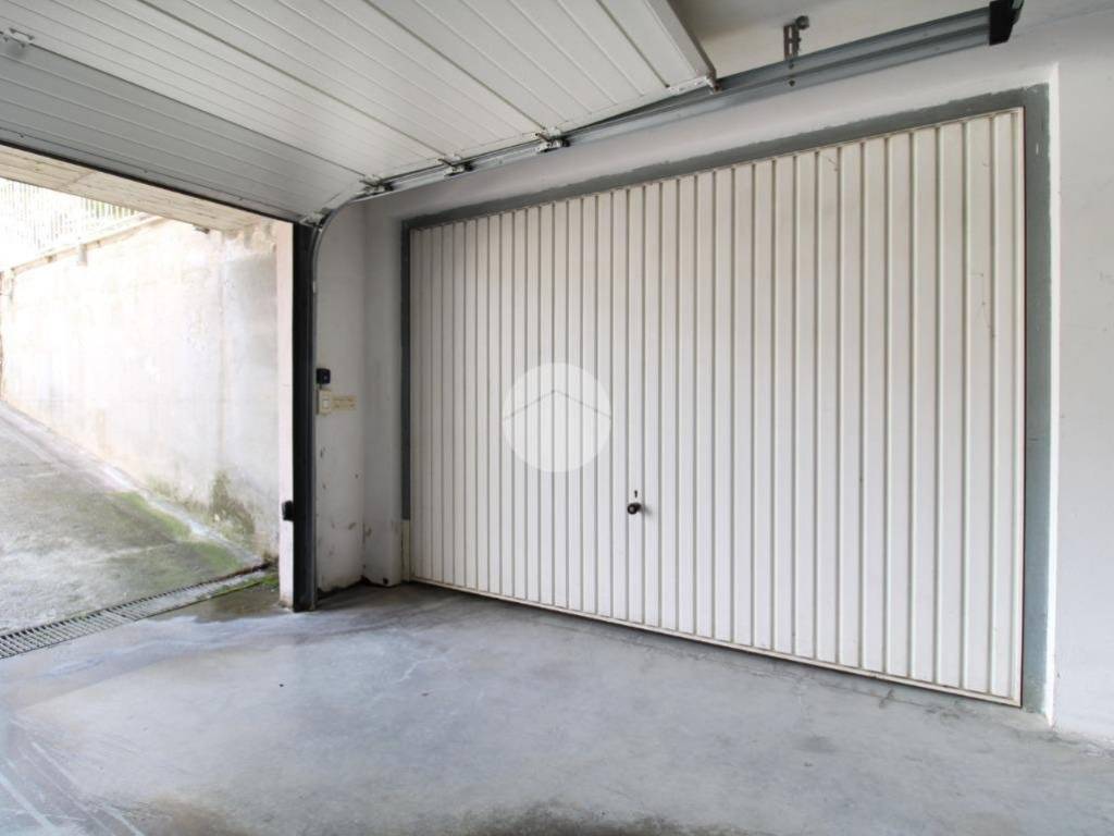 Box / garage a Pineto in Via Volturno, 11 - Foto 3