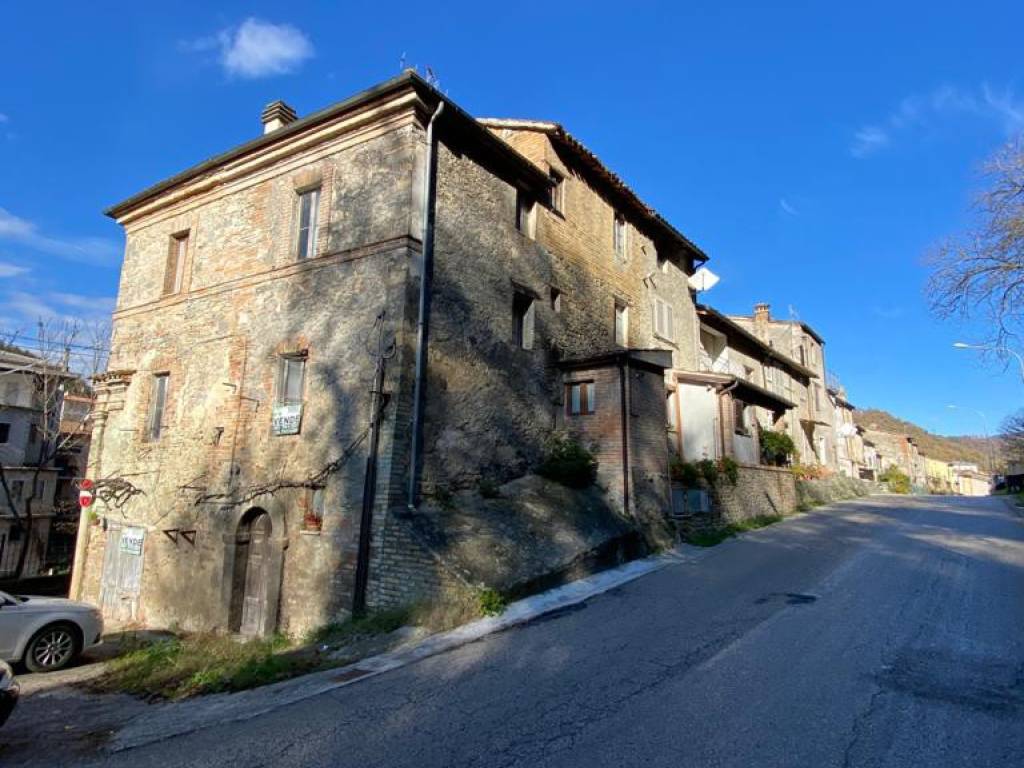 Casa indipendente a Comunanza in Via Cordiali - Foto 4