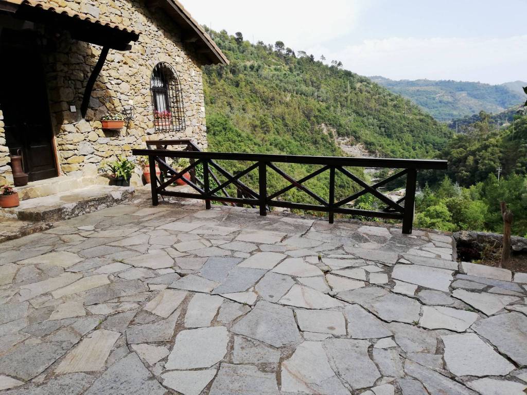 Villa a Dolceacqua in Via Provinciale - Foto 3