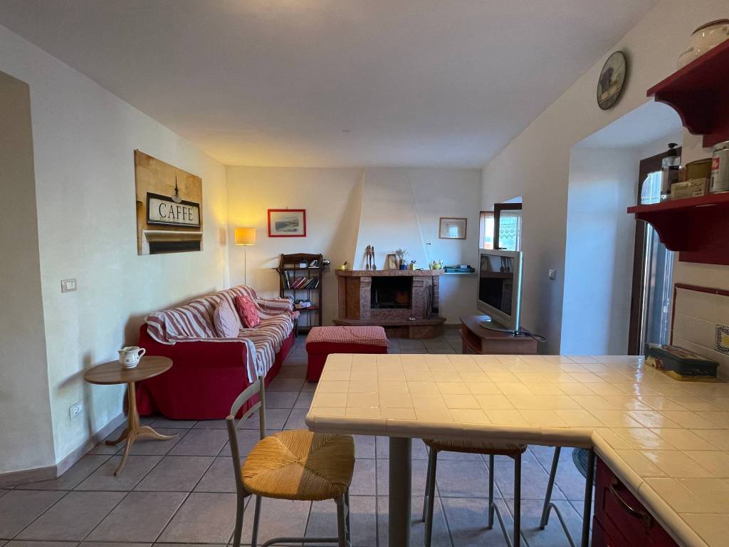 Appartamento a Rocca massima in Via Ciambella - Foto 2