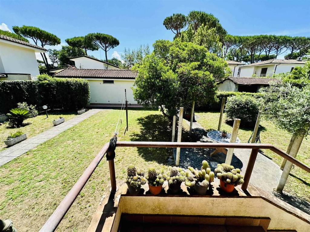 Villa a Pietrasanta in Via Palestro - Foto 2