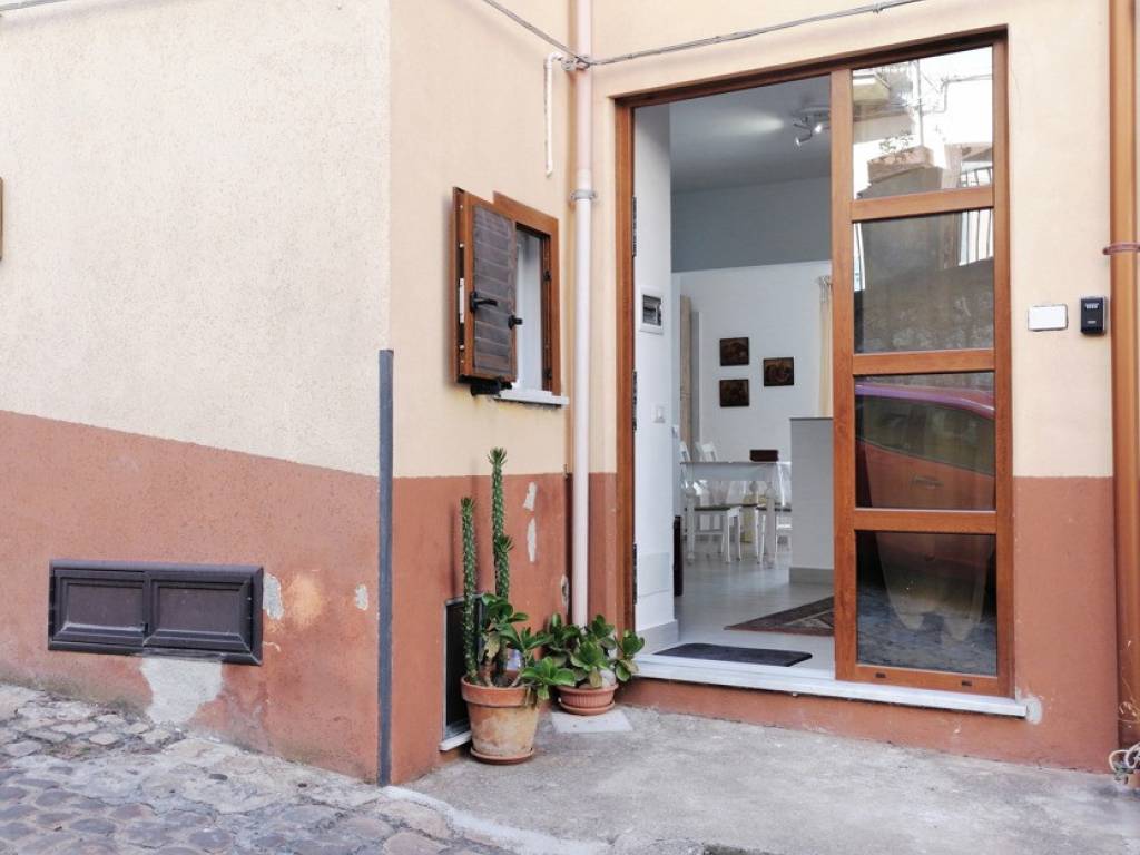Appartamento a Pollina in Via Musotto - Foto 2