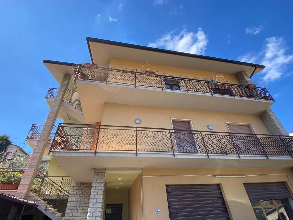 Appartamento a Amelia in Via Gian Francesco Perini, 54 - Foto 2