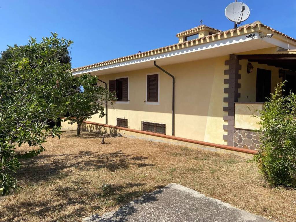 Villa a Castelsardo in Via Sassari S.N.C. - Foto 4