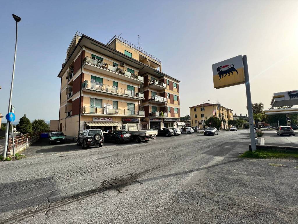 Appartamento a Montopoli di sabina in Via Ferruti - Foto 2