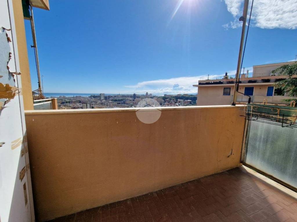 Appartamento a Genova in Via Giovanni Amarena, 27 - Foto 3