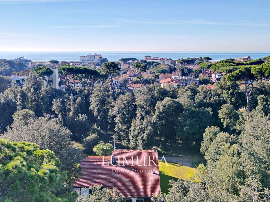 Villa a Pietrasanta in Via Torino, 62 - Foto 3