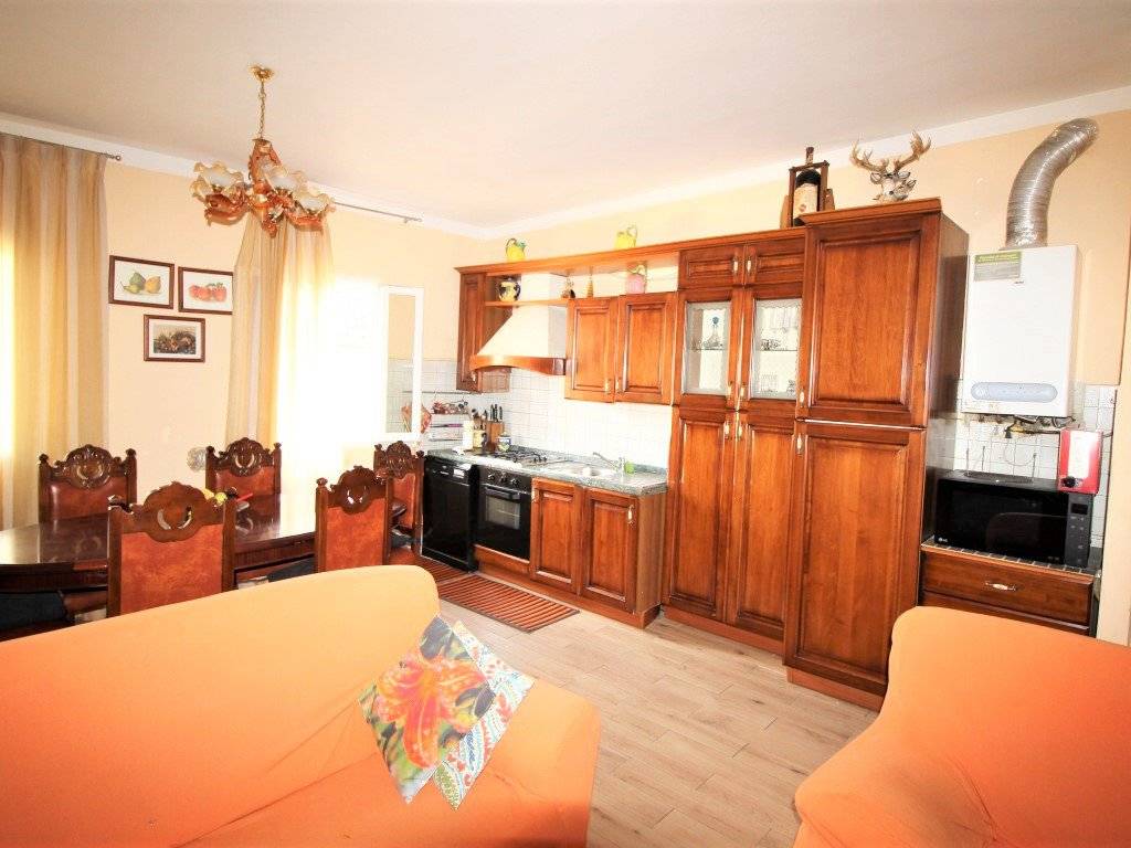Appartamento a Montevarchi in Via dei Mille - Foto 4