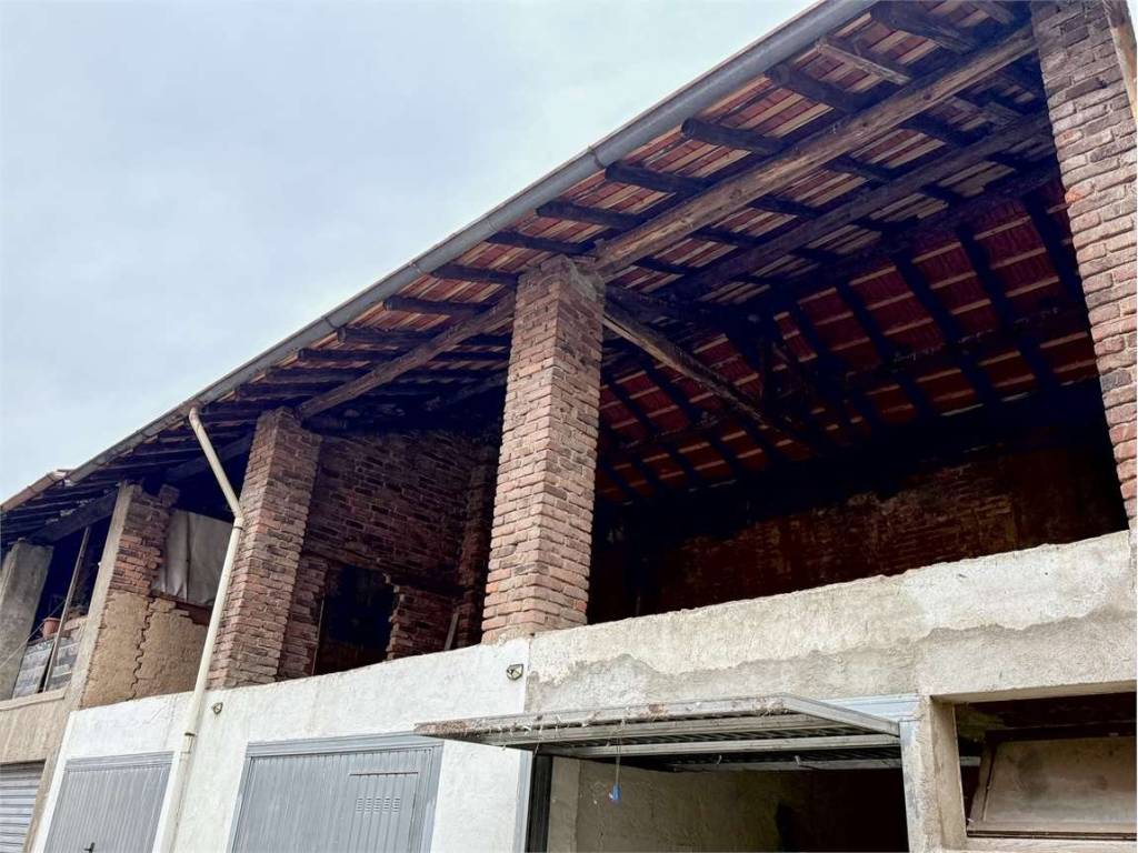 Rustico / casale a Cislago in Via Magenta, 1 - Foto 4
