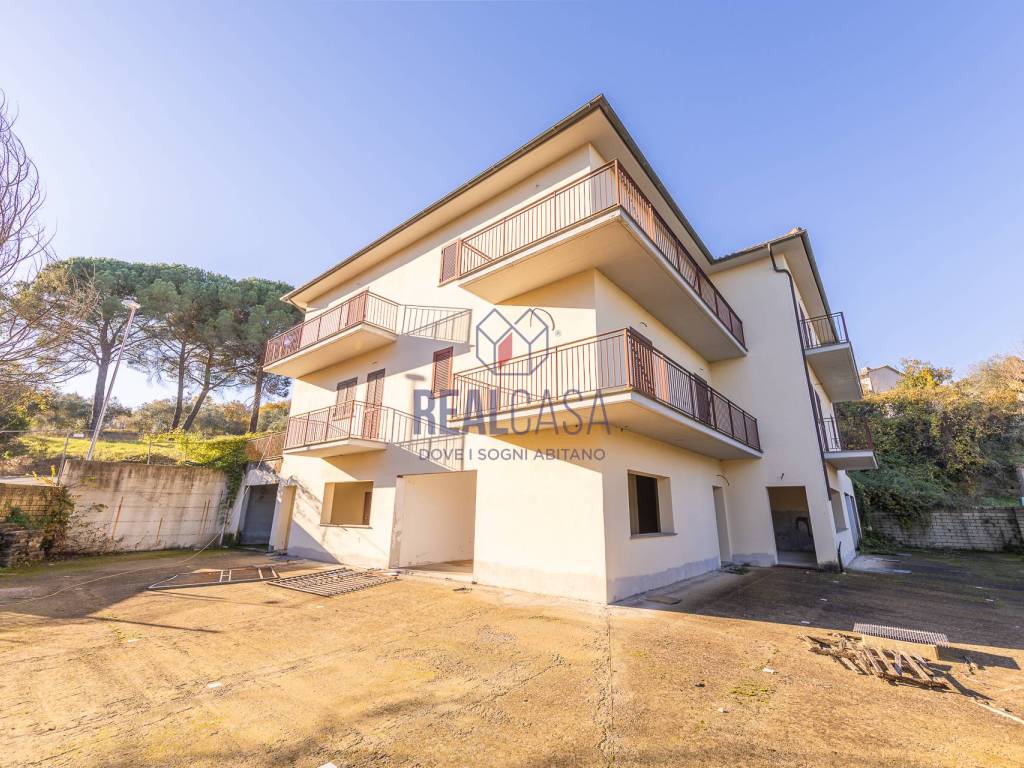 Appartamento a Civitella d'agliano in Via Luigi Biagioni - Foto 2