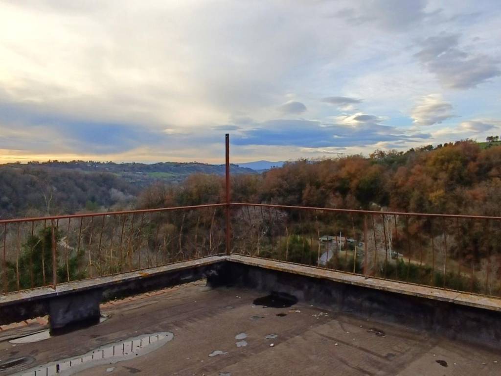 Casa indipendente a Tarano in Via Roma - Foto 2