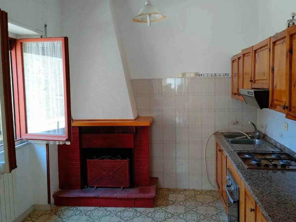 Palazzo / stabile a Amorosi in Via Telese S.N.C. - Foto 2