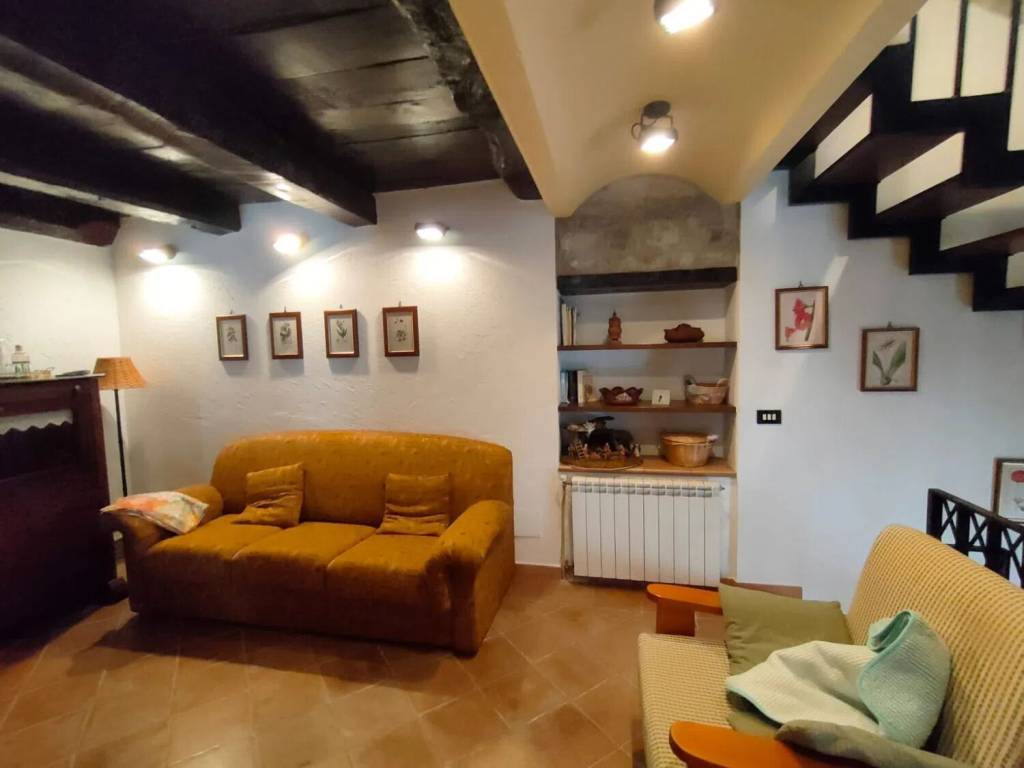 Villa a Pietraroja in Via Trieste, 7 - Foto 3