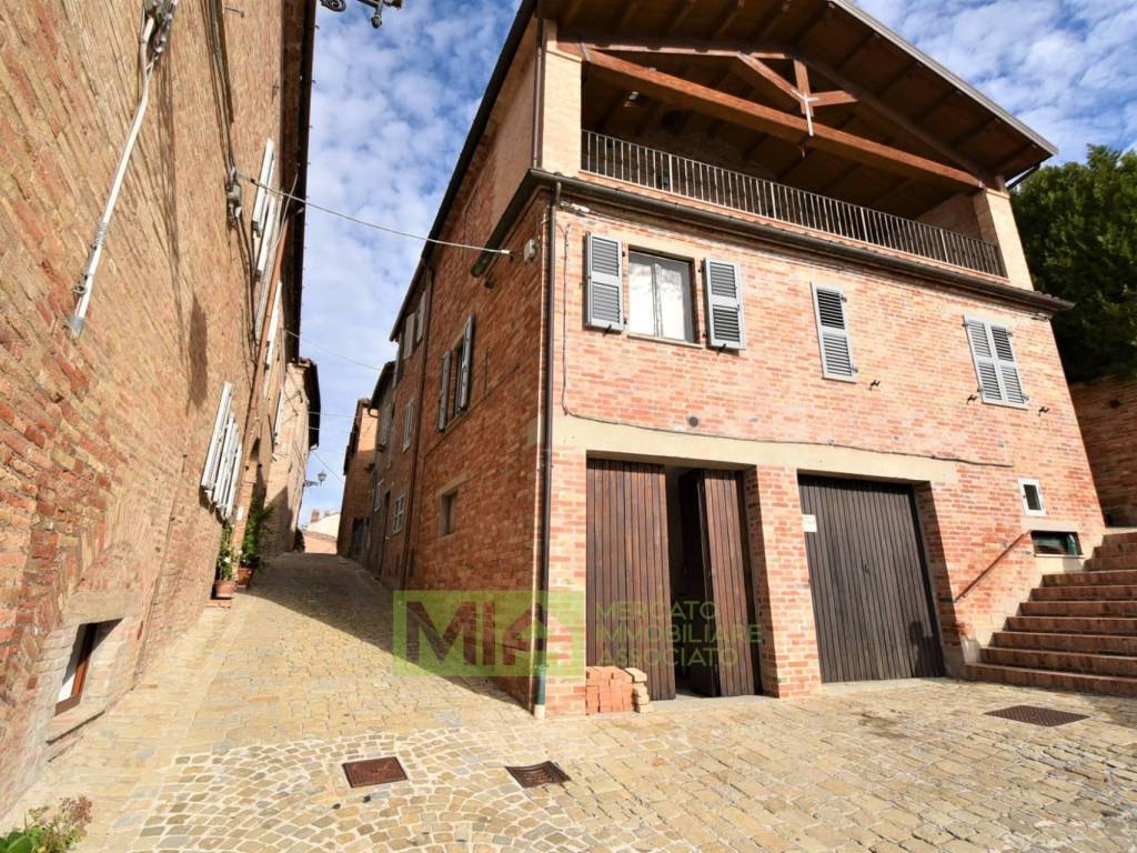 Appartamento a Sant'angelo in pontano in Via De' Guarutti - Foto 3