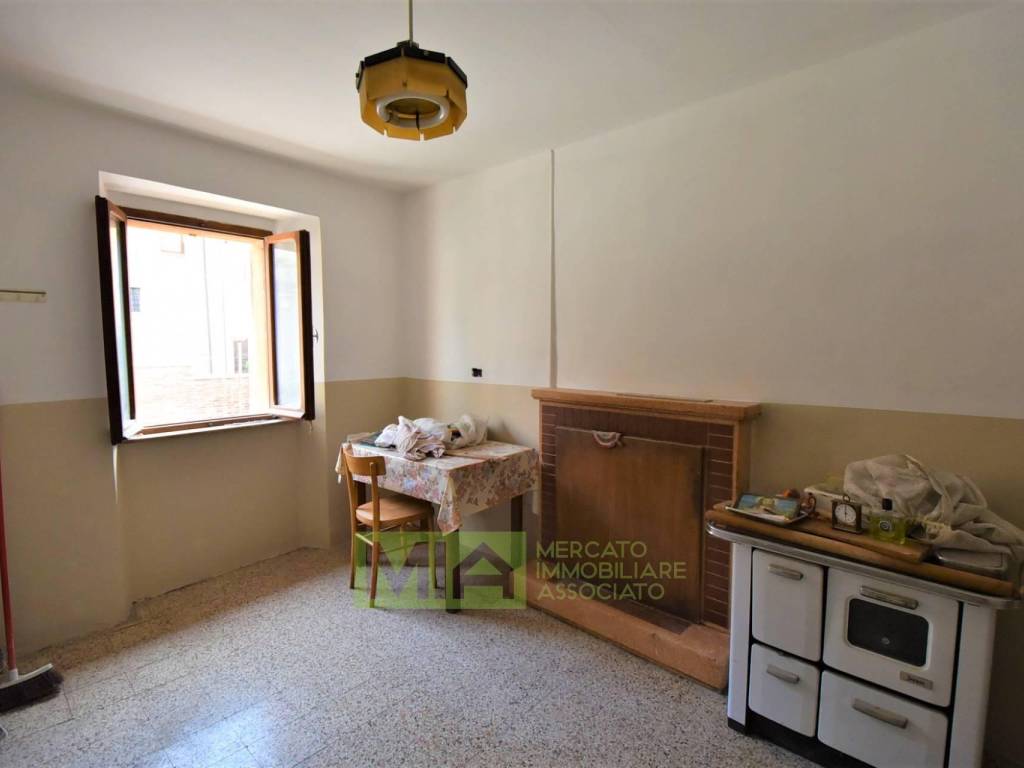 Appartamento a Sant'angelo in pontano in Via De' Guarutti - Foto 4